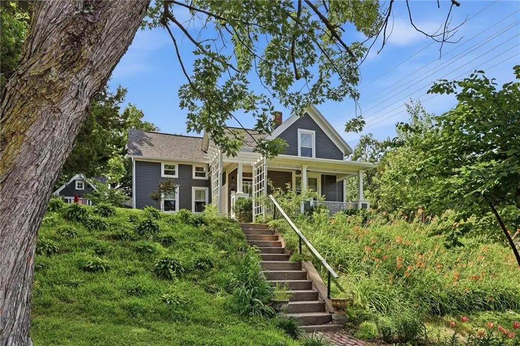121 Spruce Street, Leavenworth, KS 66048 - #1