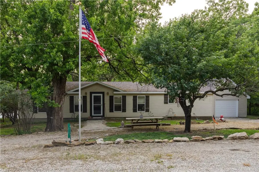 25 El Dorado Lane, Linn Valley, KS 66040 - #1