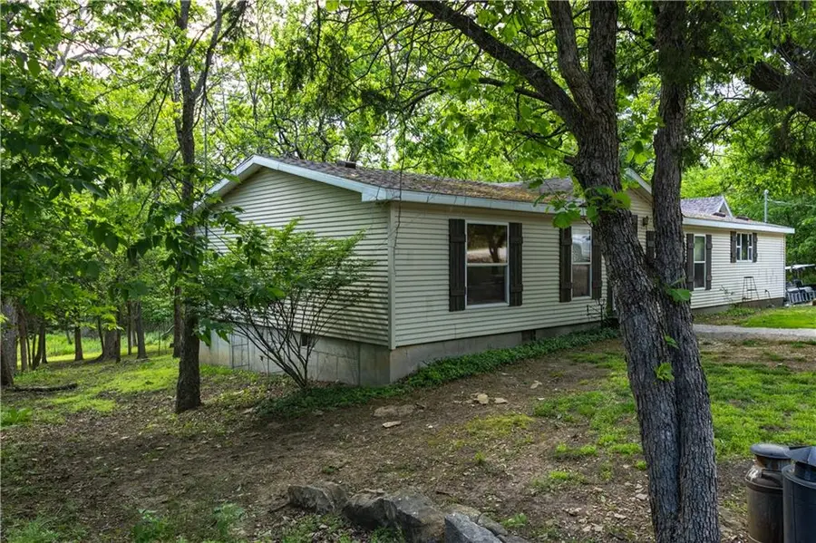25 El Dorado Lane, Linn Valley, KS 66040 - #3