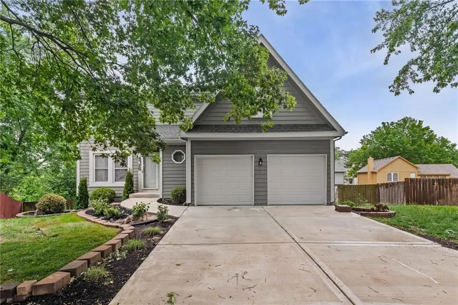 4726 Brockway Street, Shawnee, KS 66226 - #2