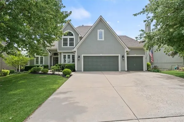 20811 W 100th Street, Lenexa, KS 66220