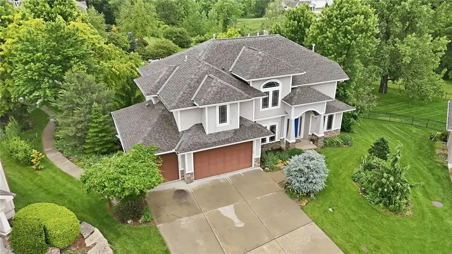 2910 NE Viewpark Place, Lees Summit, MO 64086 - #3