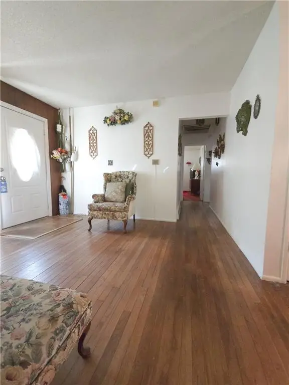 4633 Lawn Avenue, Kansas City, MO 64130 - #3