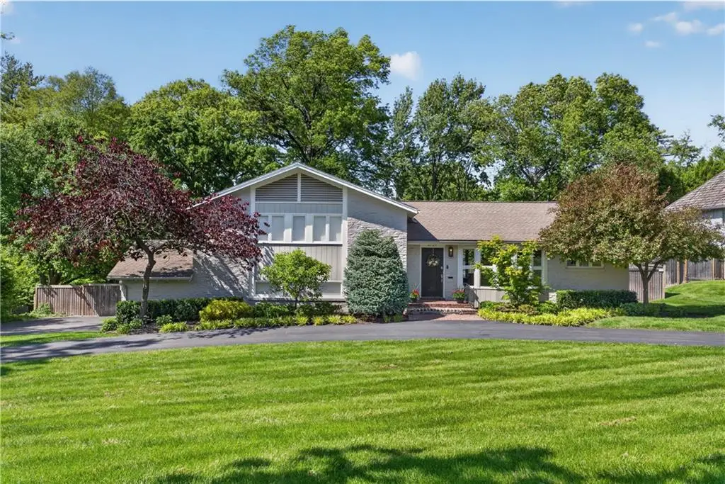 2724 W 63rd Street, Mission Hills, KS 66208 - #1