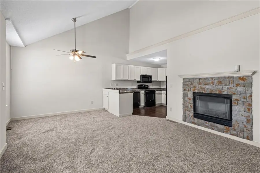 8644-8646 NW Waukomis Drive, Kansas City, MO 64154 - #2