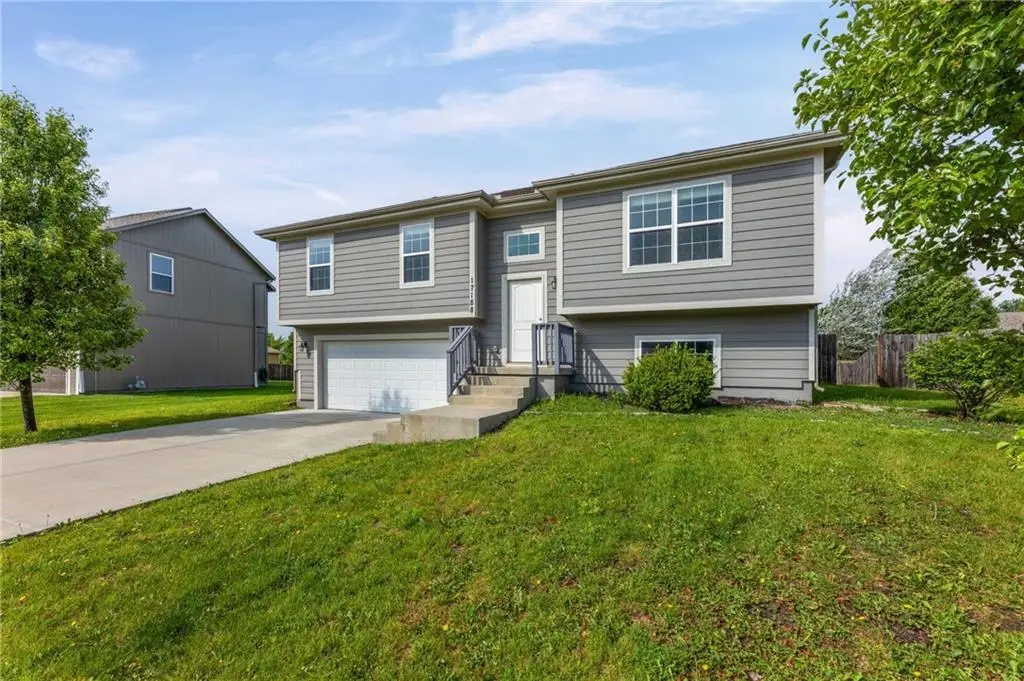 17188 S Kill Creek Road, Gardner, KS 66030 - #1
