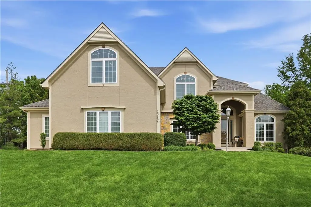 15565 S Gallery Street, Olathe, KS 66062 - #1