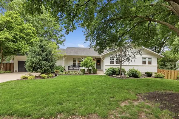 9531 Catalina Street, Overland Park, KS 66207