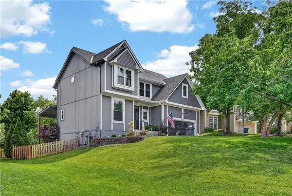 2625 SW 9th Terrace, Lee's Summit, MO 64081