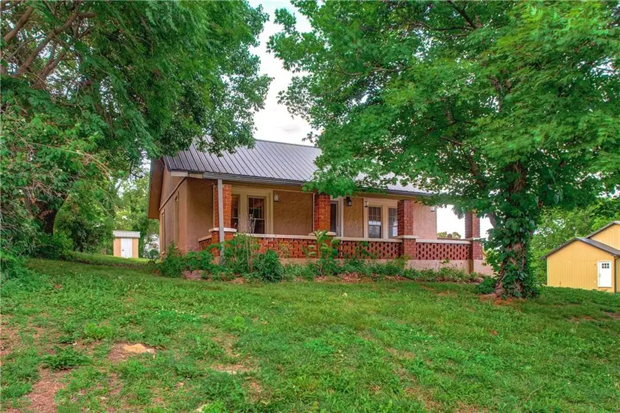 300 W 3rd Street, Freeman, MO 64746 - #2