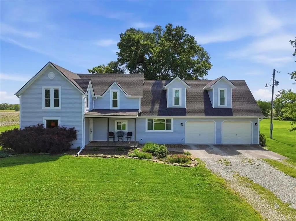 28821 S Famuliner Road, Garden City, MO 64747 - #1