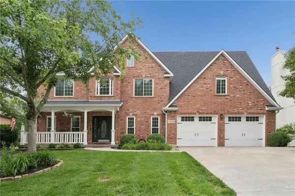 1206 SW Misty Creek Street, Blue Springs, MO 64015
