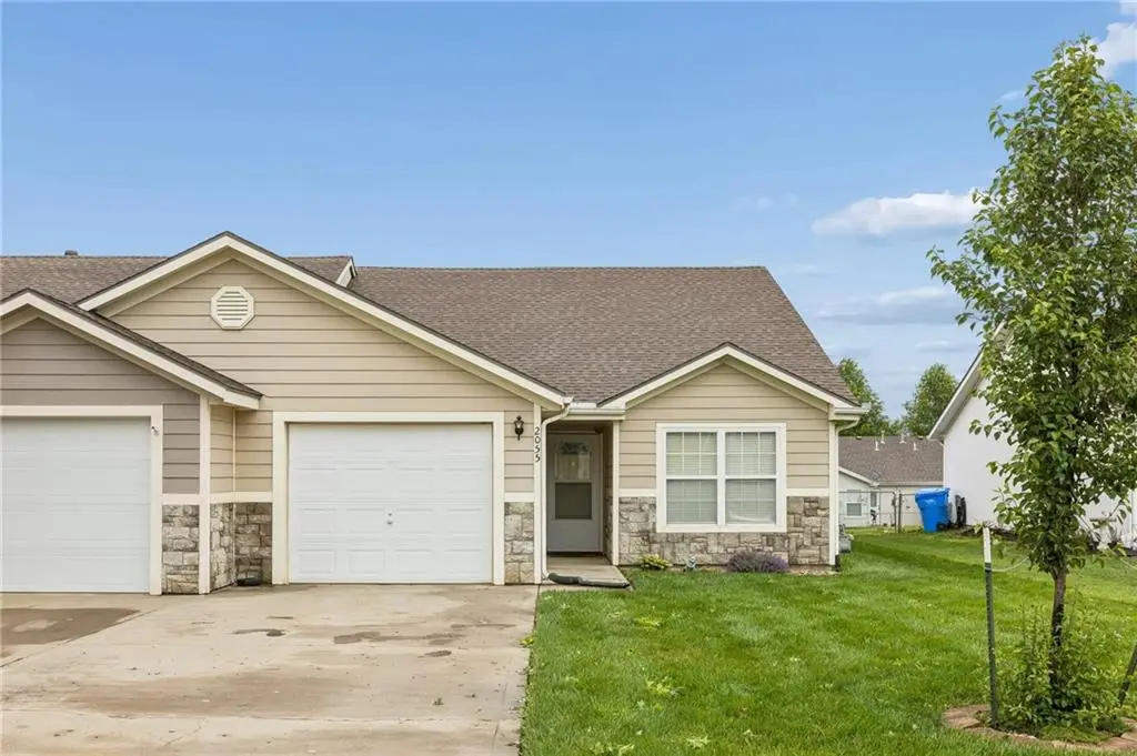 2055 Brook Ridge Court, Tonganoxie, KS 66086 - #1