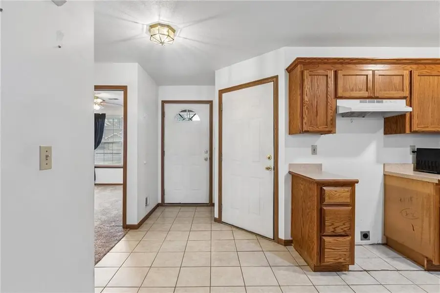 2055 Brook Ridge Court, Tonganoxie, KS 66086 - #3