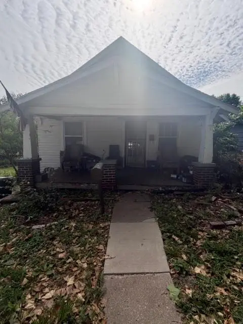 1307 Belmont Avenue, Kansas City, MO 64126