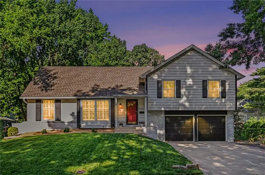 9740 Riggs Street, Overland Park, KS 66212 - #3