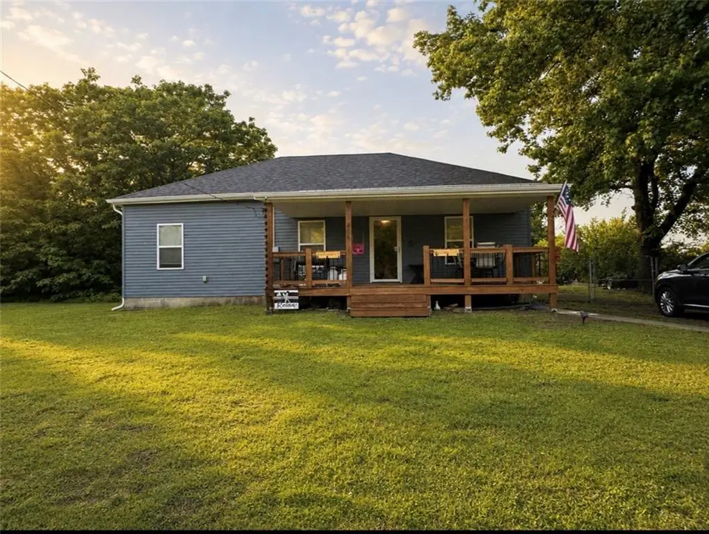 406 S Pesavento Street, Pittsburg, KS 66762 - #1