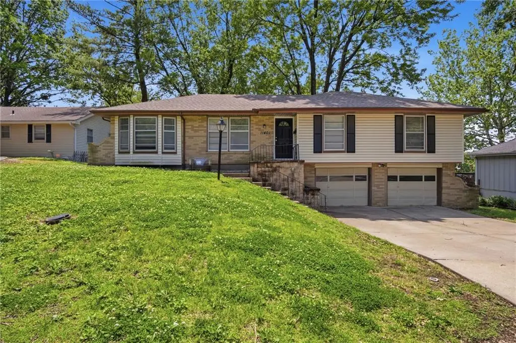 11401 E 61st Terrace, Raytown, MO 64133 - #1