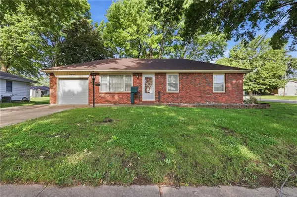 3918 S Main Street, Independence, MO 64055