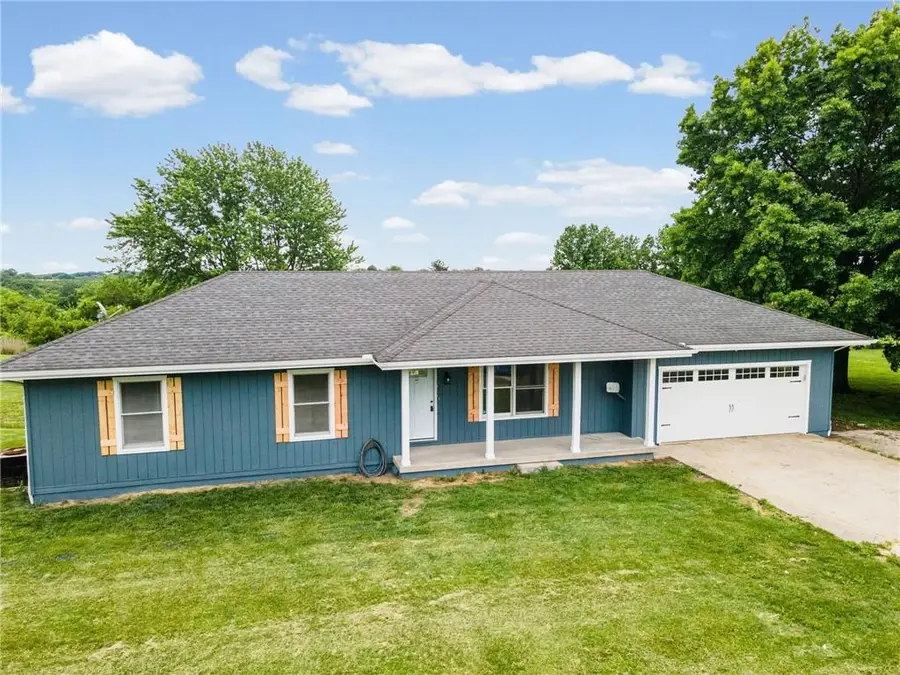8531 Southpoint Drive, Richmond, MO 64085 - #2