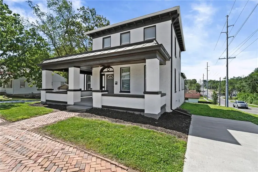 222 W Market Street, Warrensburg, MO 64093 - #3