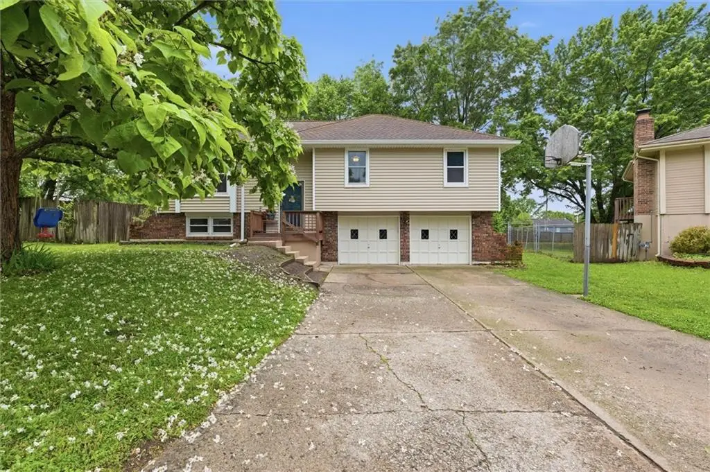 629 SW 36th Terrace, Lees Summit, MO 64082 - #1