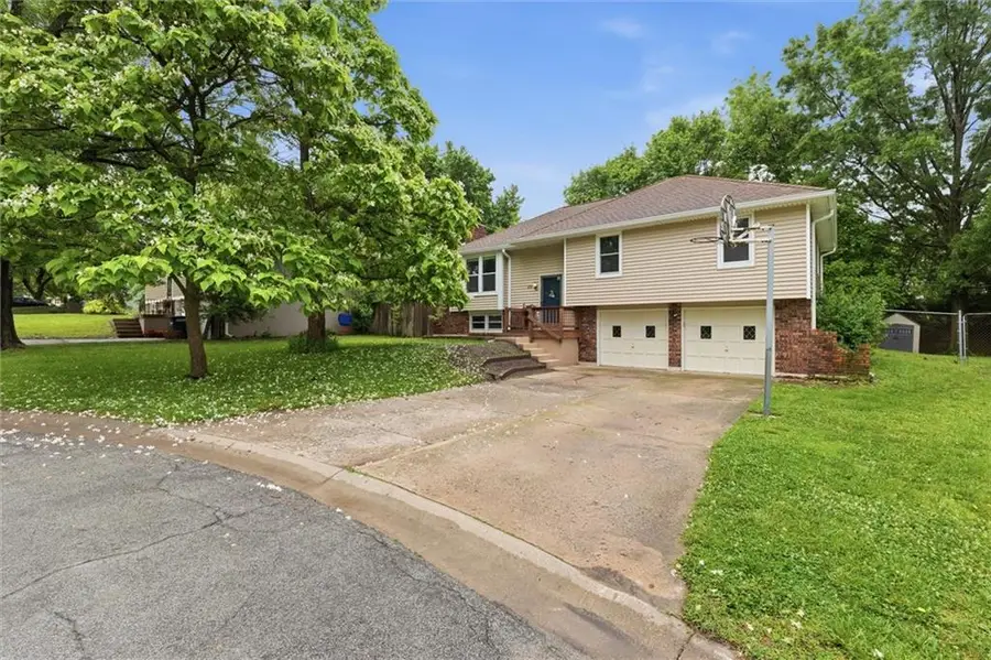 629 SW 36th Terrace, Lees Summit, MO 64082 - #2