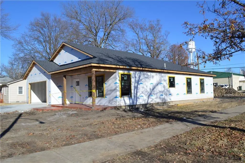 906 S Monroe Street, Lyndon, KS 66451 - #1