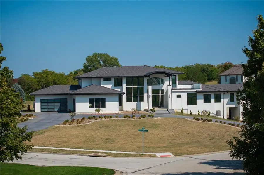 3331 S Saddle Ridge Court, Independence, MO 64057 - #2