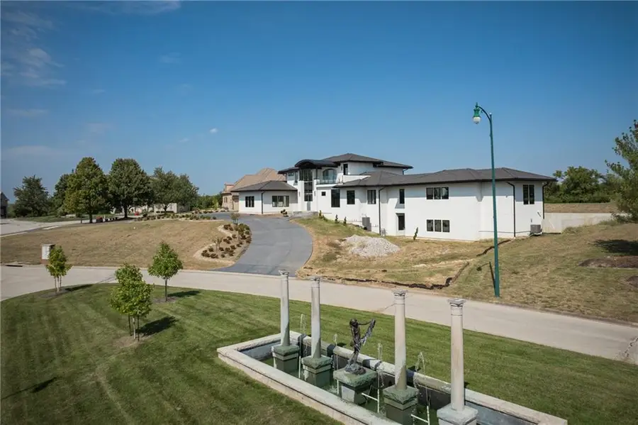 3331 S Saddle Ridge Court, Independence, MO 64057 - #3