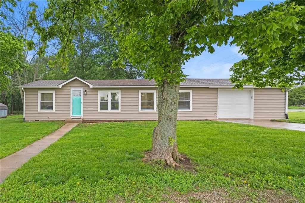 125 Silver Shadow Lane, Linn Valley, KS 66040 - #1