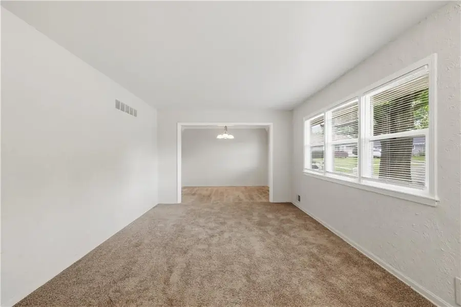 13121 E 45th Street S, Independence, MO 64055 - #2