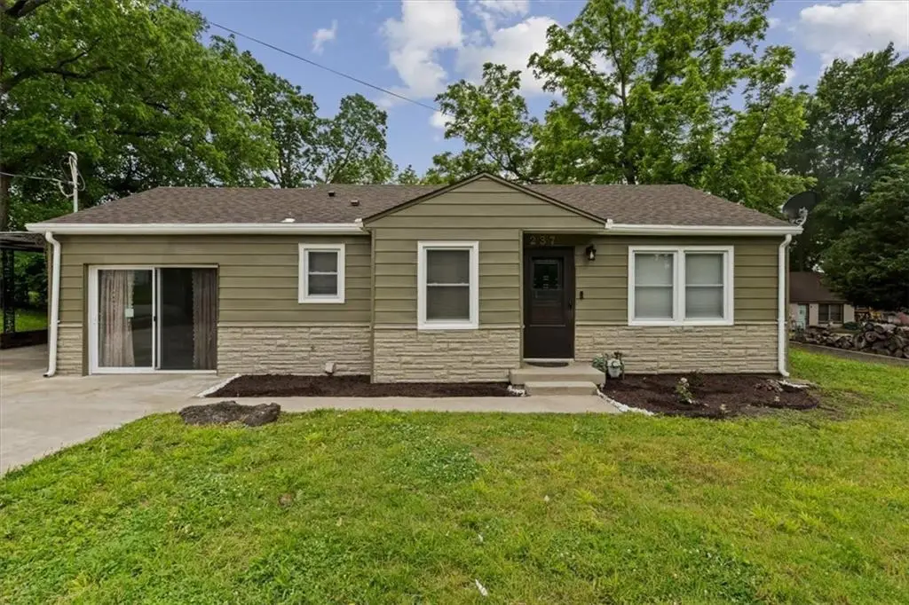 237 E Longfellow Street, Kansas City, MO 64119 - #1