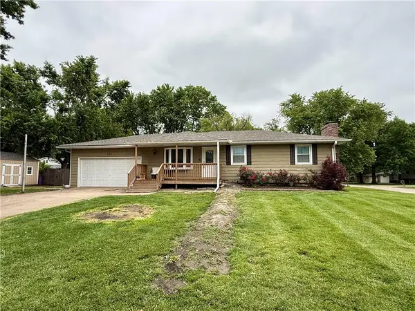 505 W 11th Street, Ottawa, KS 66067