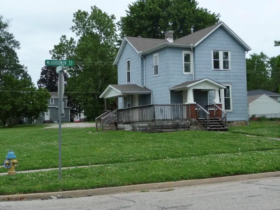 325 Mcgoodwin Street, Warrensburg, MO 64093 - #2