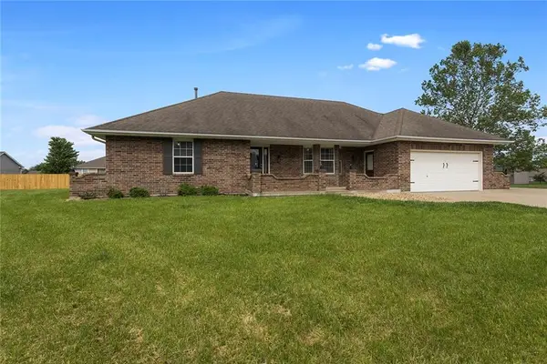 700 Mount Hope Circle, Odessa, MO 64076