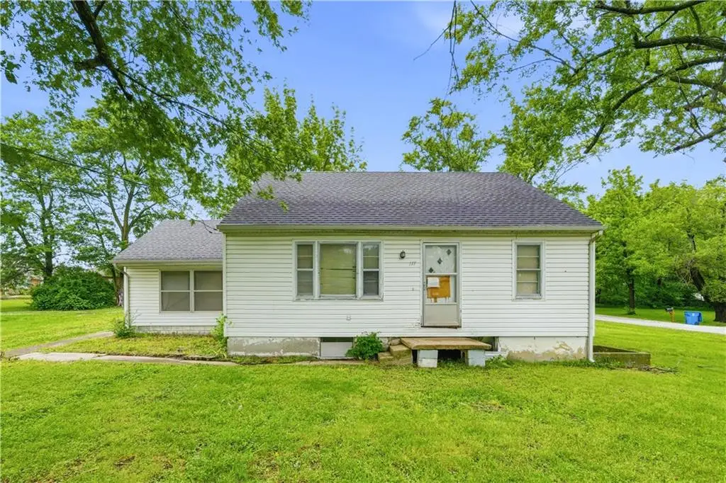 117 E 1st Street, Lawson, MO 64062 - #1