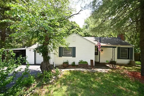 4053 N Askew Avenue, Kansas City, MO 64117