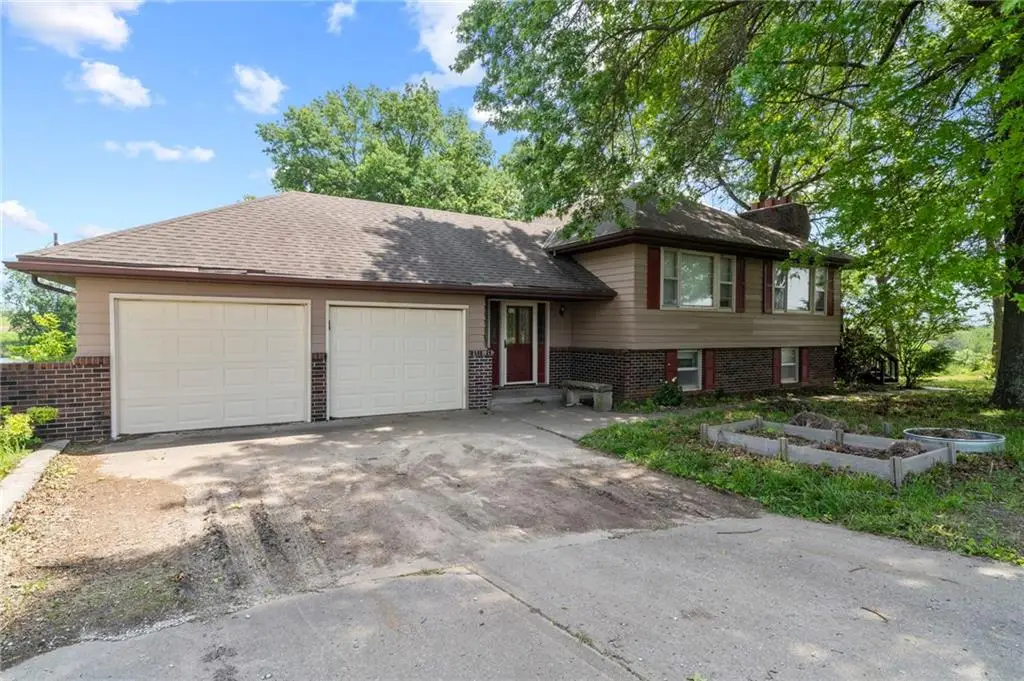 955 NW 131 Highway, Odessa, MO 64076 - #1
