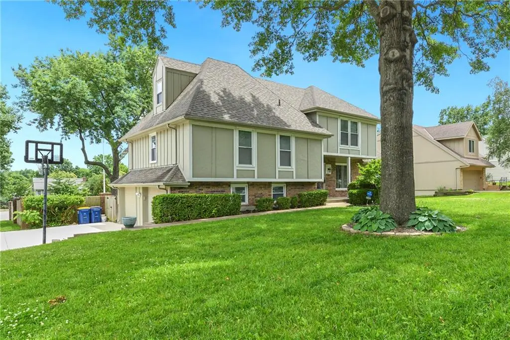 10119 Earnshaw Street, Lenexa, KS 66215 - #1