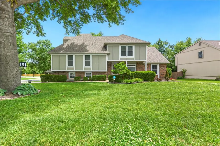 10119 Earnshaw Street, Lenexa, KS 66215 - #2