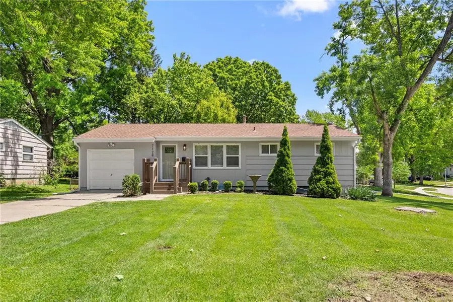7129 Lowell Avenue, Overland Park, KS 66204 - #2