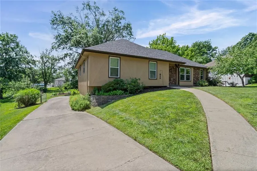 12115 E 61st Street, Kansas City, MO 64133 - #2
