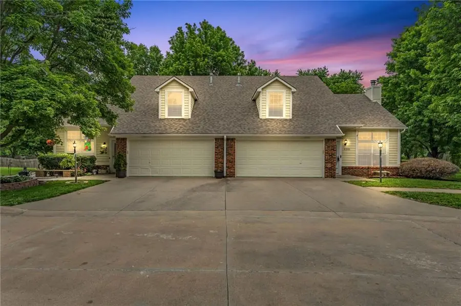 2201 Vail Way, Lawrence, KS 66047 - #3