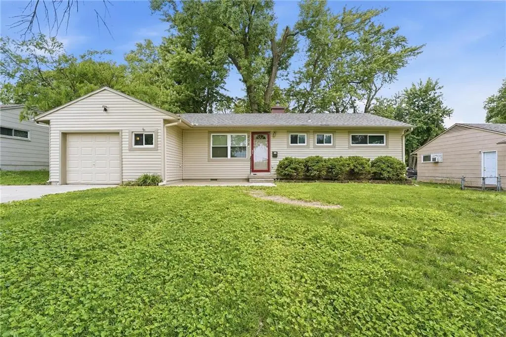 208 SW Mcclendon Drive, Lees Summit, MO 64081 - #1