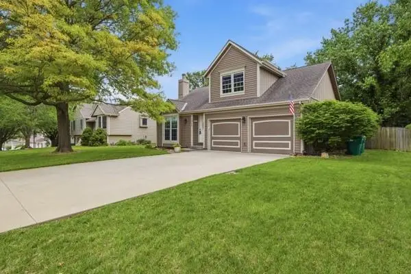 13109 Swartz Road, Bonner Springs, KS 66012 - #1