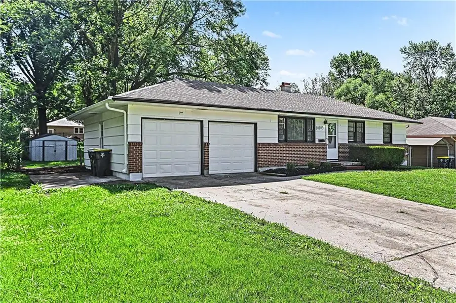 10105 Wheeling Avenue, Kansas City, MO 64134 - #2