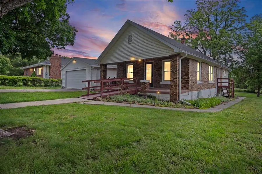 1300 John Street, Atchison, KS 66002 - #3