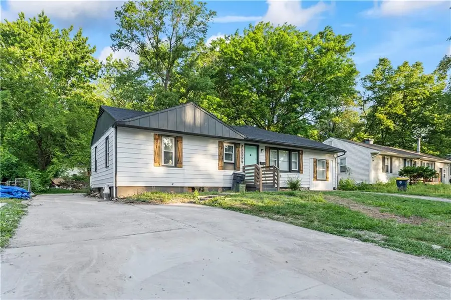 11116 Herrick Avenue, Kansas City, MO 64134 - #3