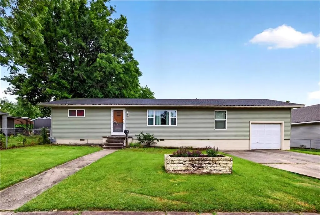 233 22nd Street, Baxter Springs, KS 66713 - #1